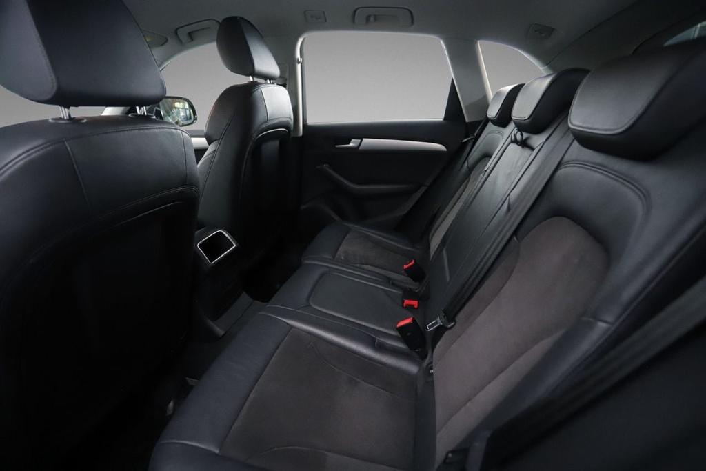 Audi Q5 TD 2,0 Quattro S-Line - Miniature 5
