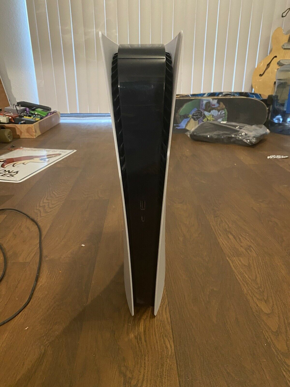 Console Sony PS5 édition numérique - Blanc