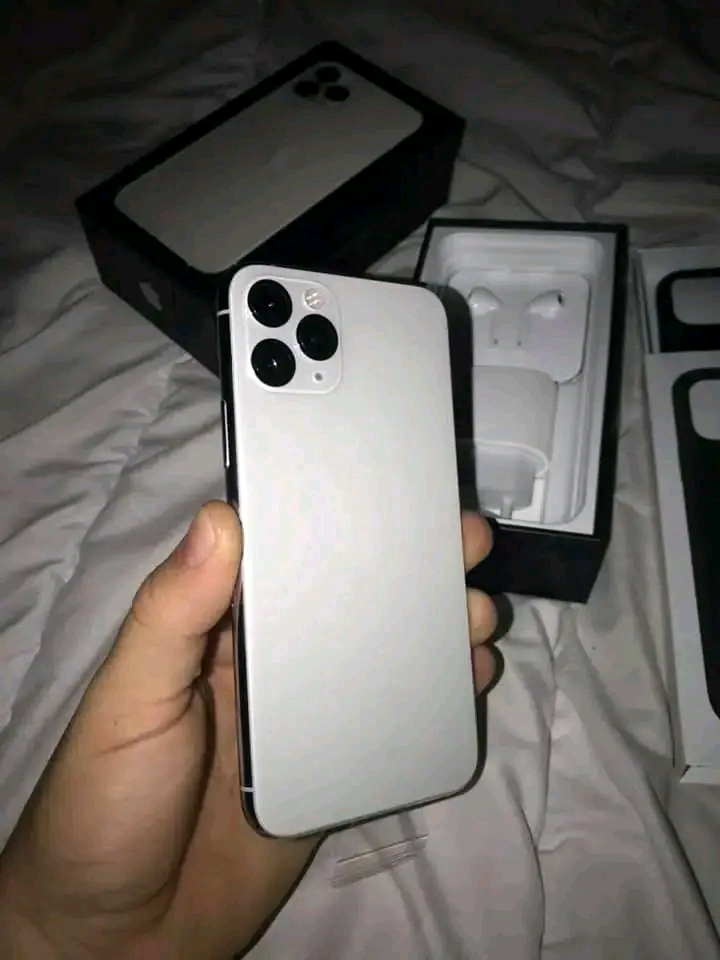 Apple iphone 11 - Miniature 2