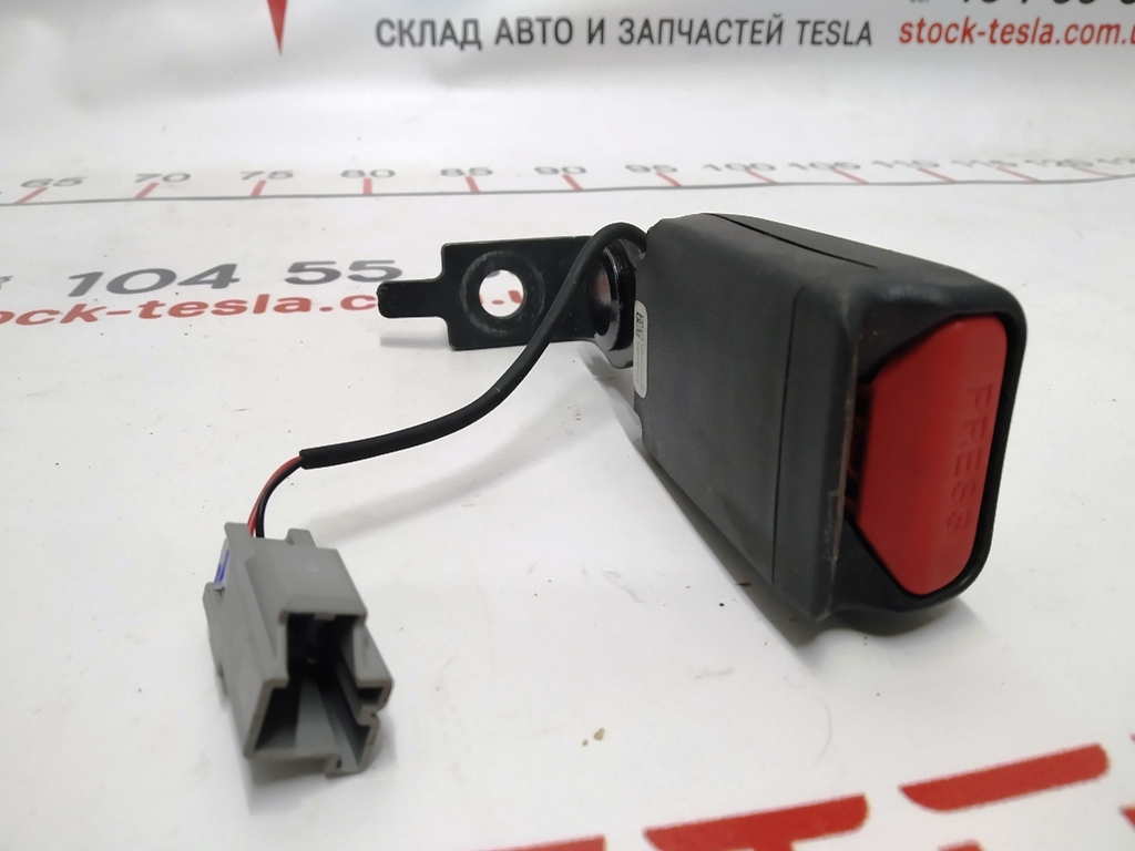 Verrou de ceinture de sécurité 2e rangée gauche Tesla  1085939-01-E