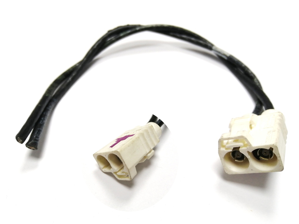 Connecteur d'antenne de clé de câblage principal avant X857/2pin Tesla modèle X  59z115-000-b