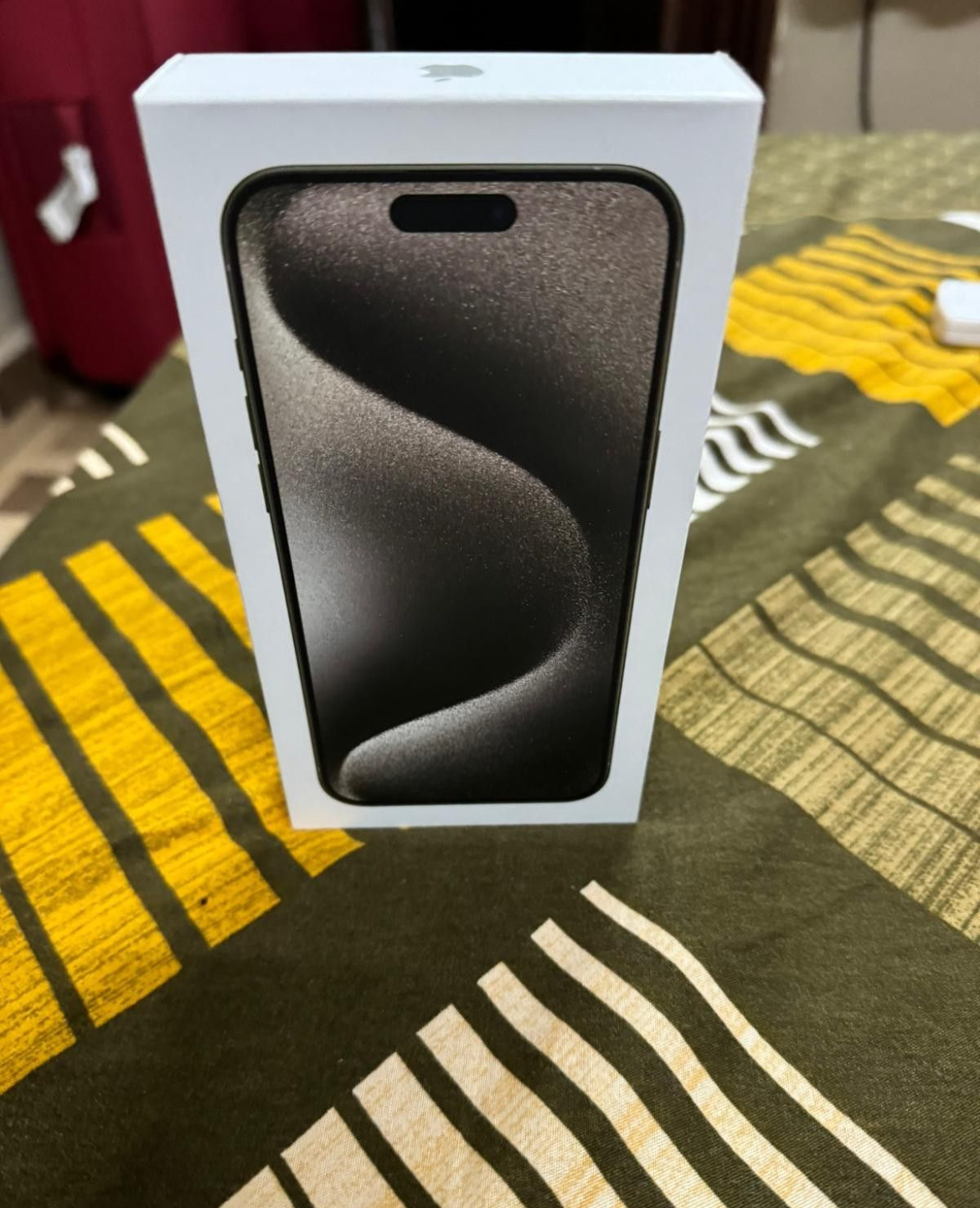 iPhone 15 pro sous plisteur