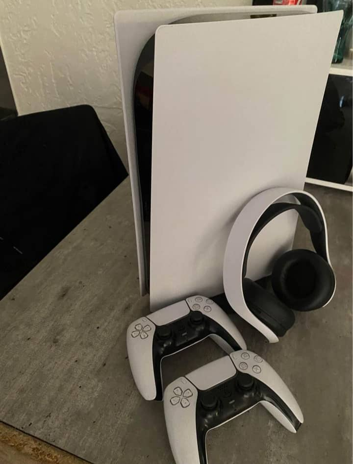 Vente de ps5 - Miniature 3