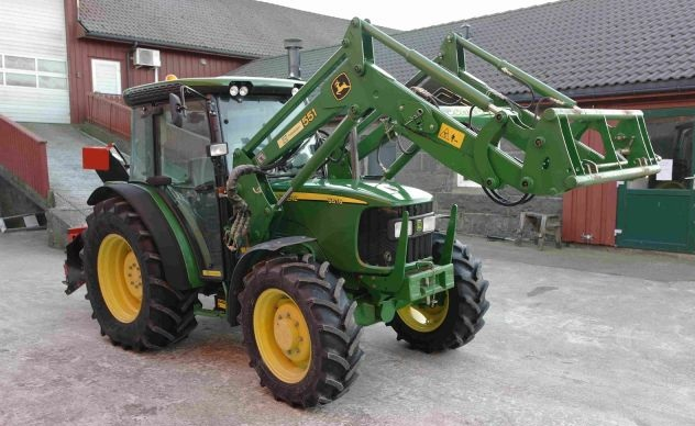 Tracteur John Deere 5515-4