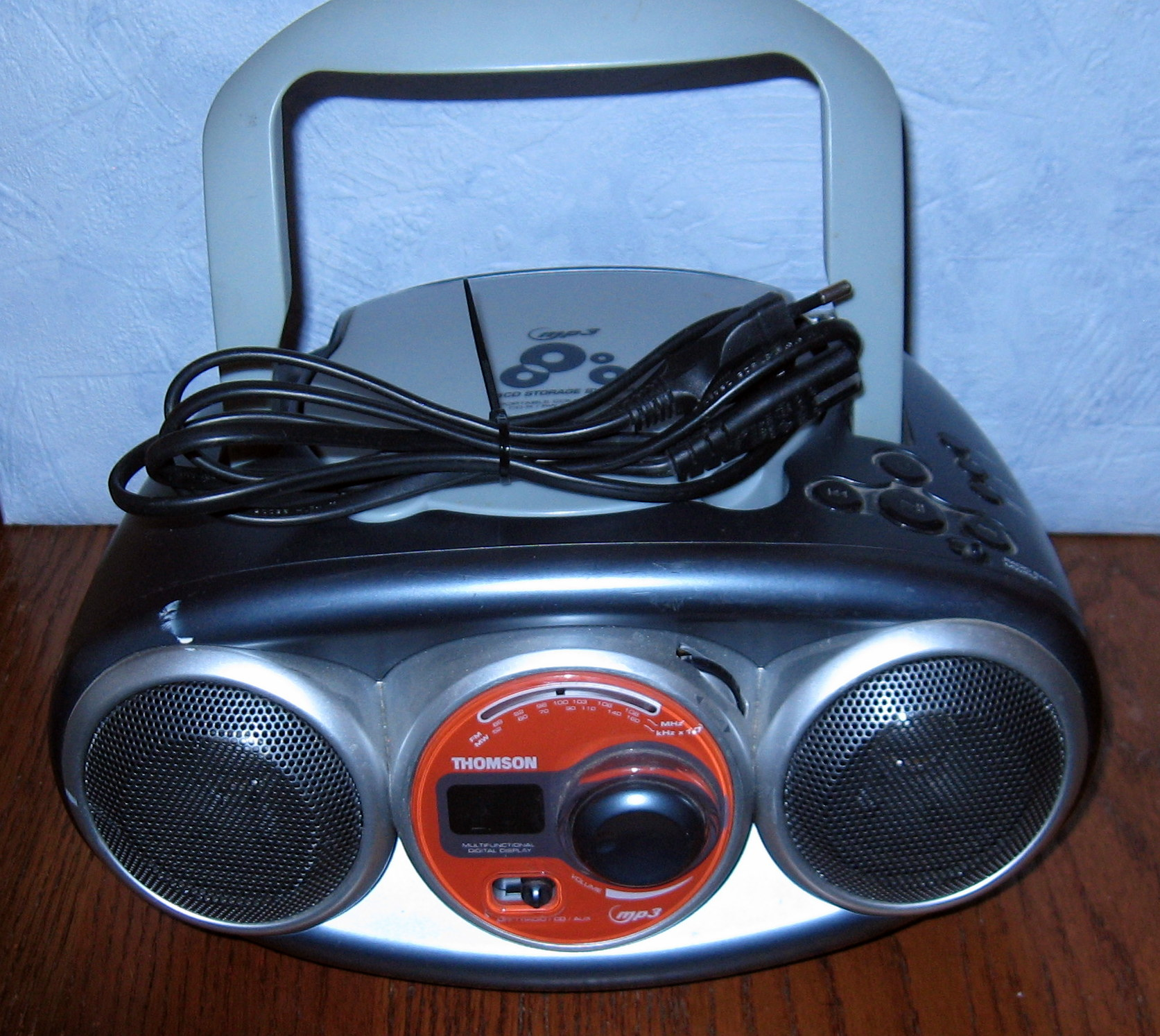 Mini télé/radio Visiolux et radio CD Thomson