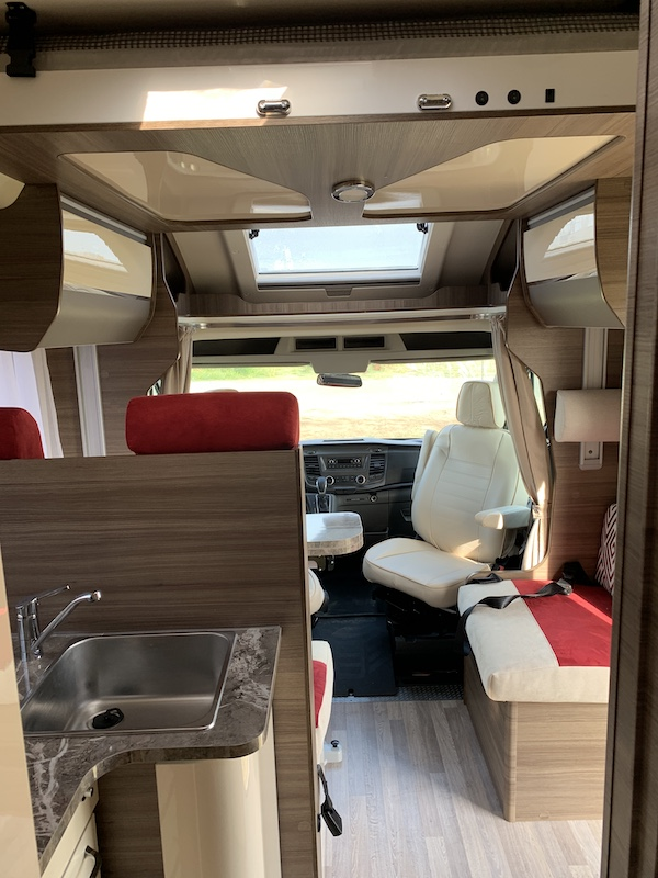 Camping car occasion - Miniature 3