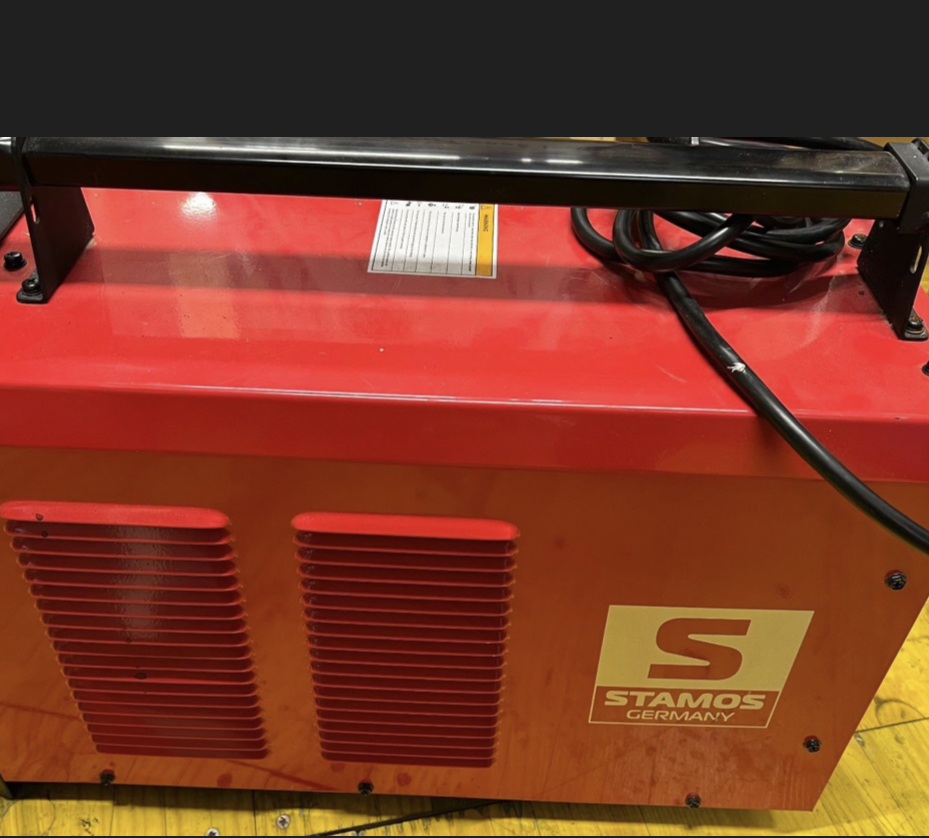 je mets en vente cette s-stud2500