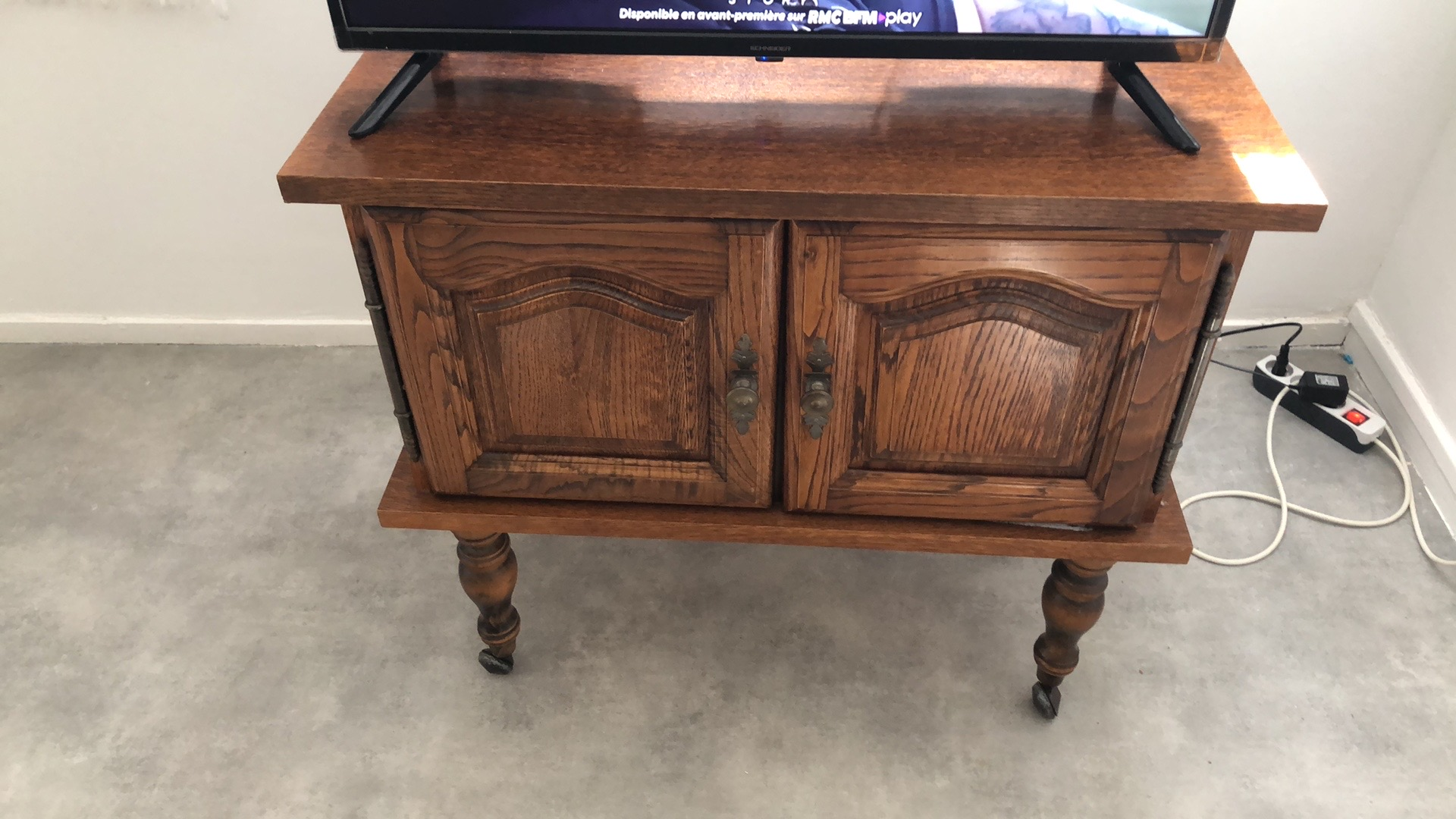Vends meuble tele