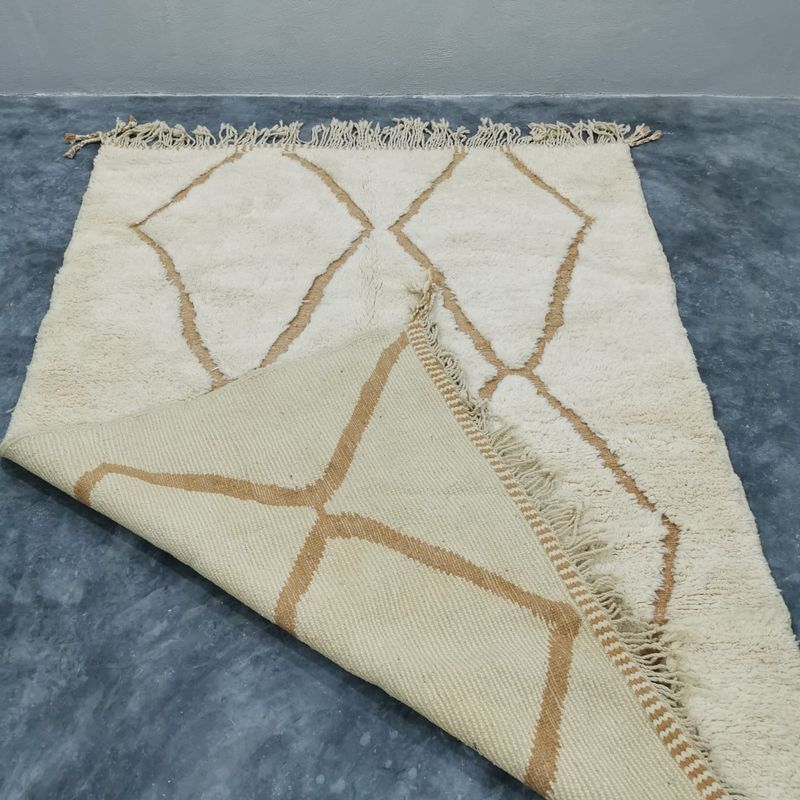 Tapis Blanc ,tapis bérbère ,tapis de laine authentique ,Tapis haute
qualité