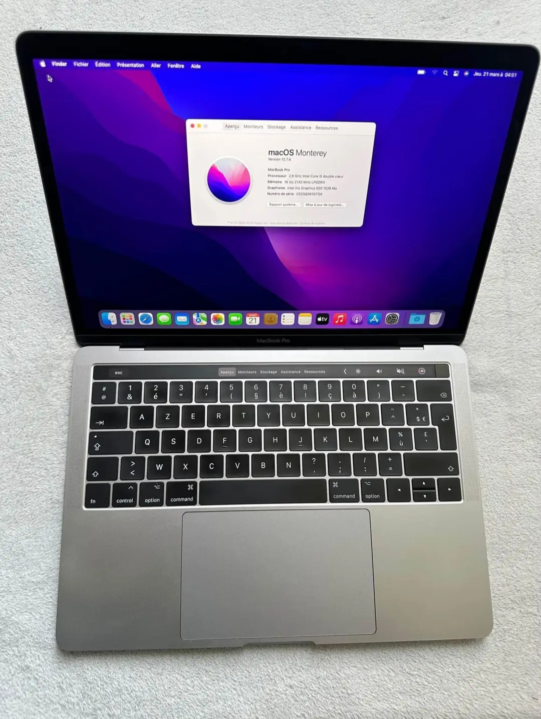 Vente de mon PC MacBook pro comme neuf - Miniature 2