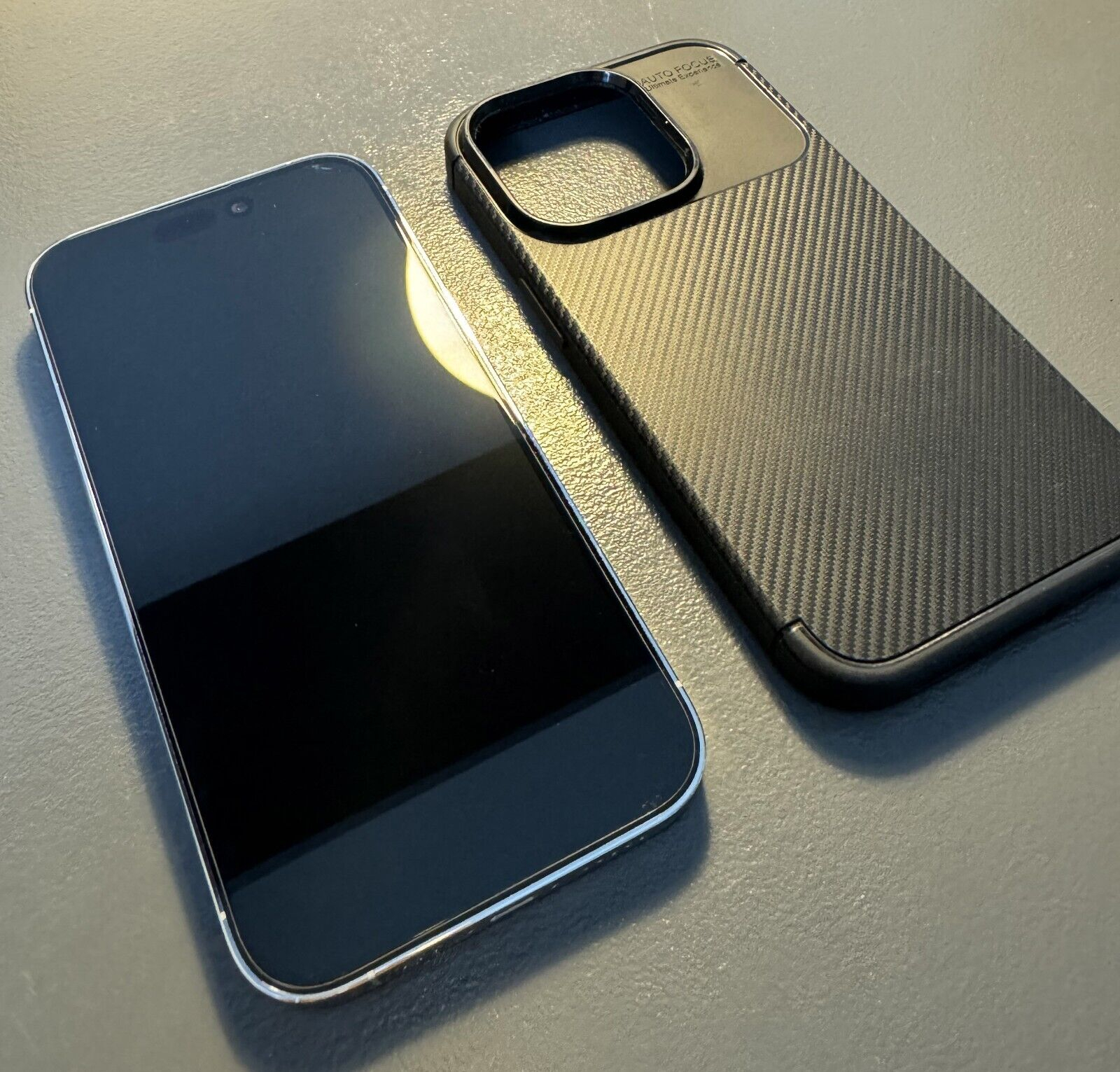 IPhone 14 pro Max neuve.