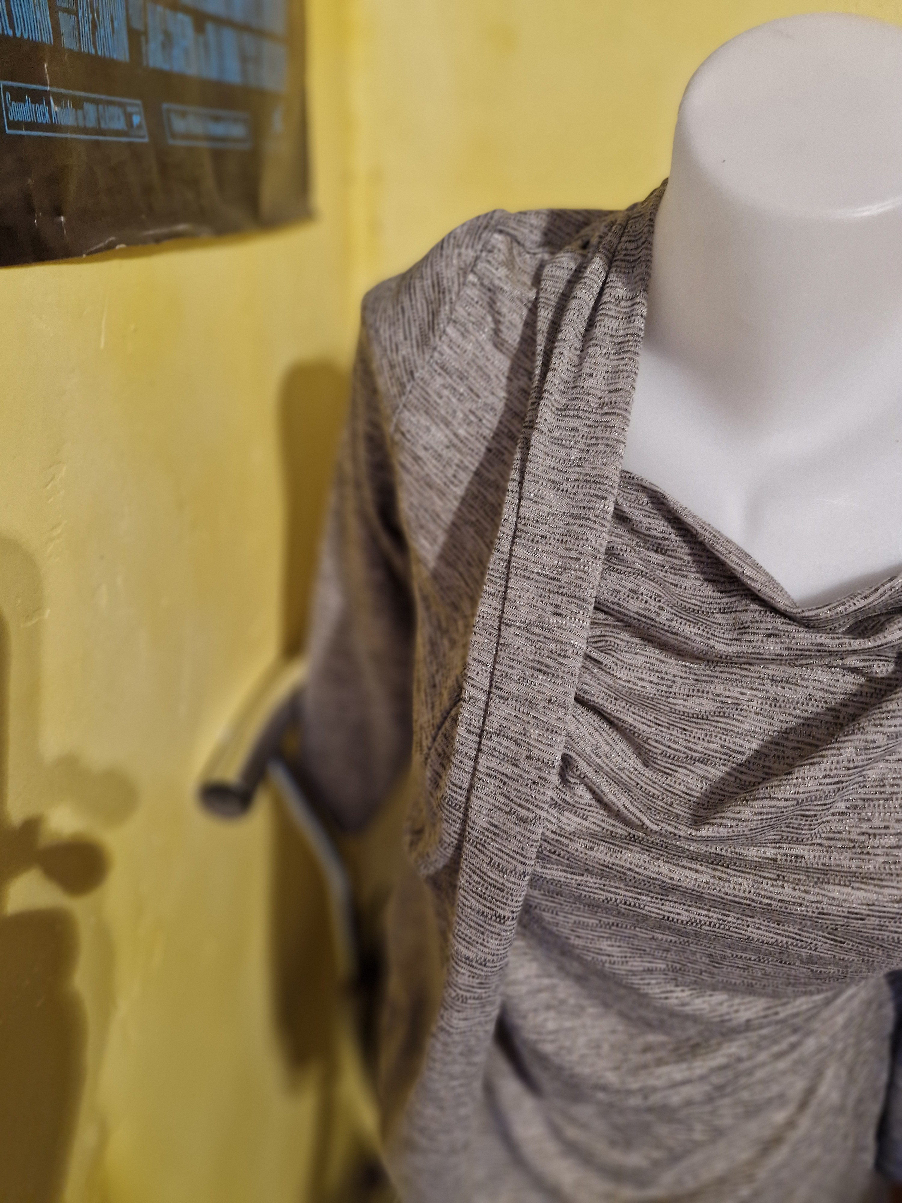 Haut gris taille 3