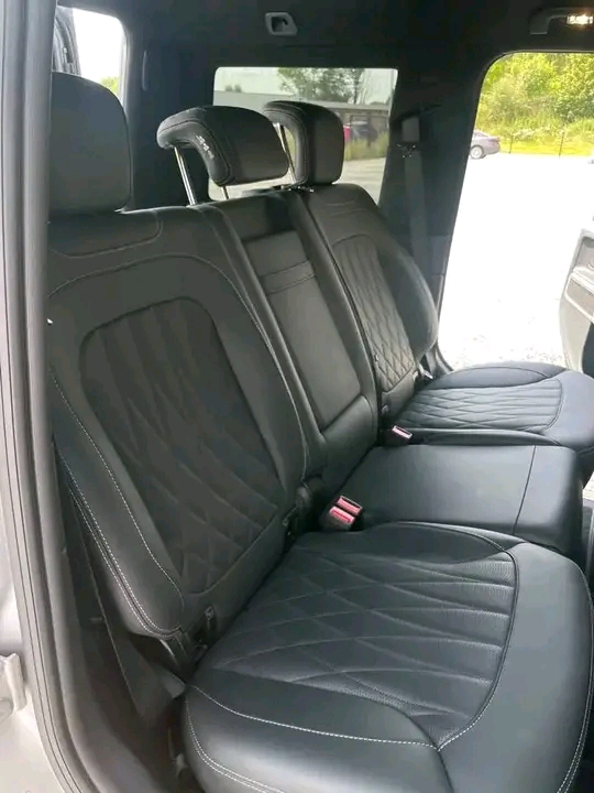 Je mets en vente ma Mercedes Benz G 63 AMG - Miniature 3