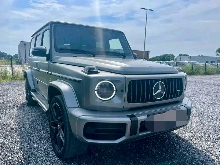 Je mets en vente ma Mercedes Benz G 63 AMG - Photo 1