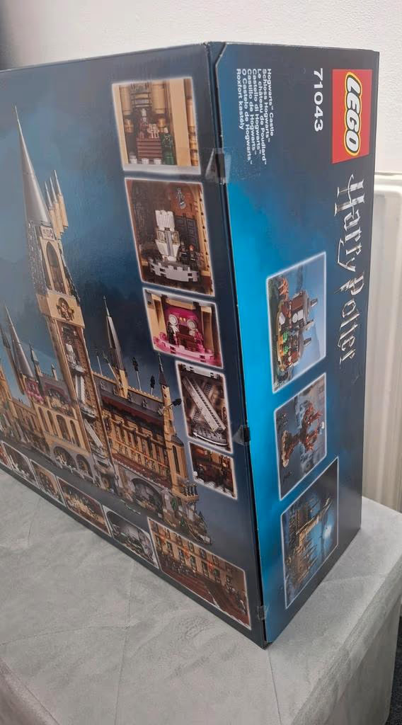 Ensemble LEGO Harry Potter Château de Poudlard 71043 - Miniature 2