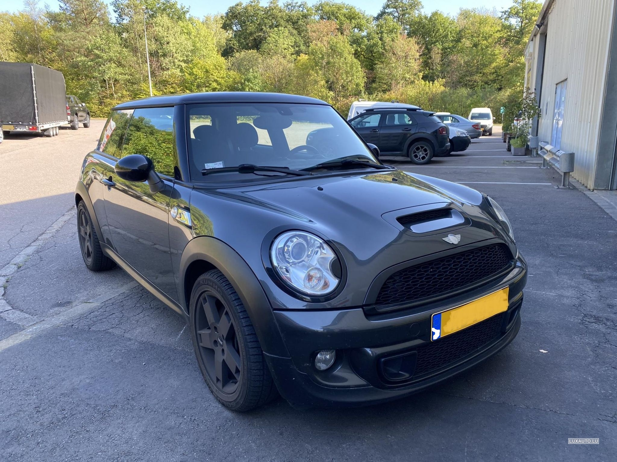 Disponible belle voiture Mini Cooper
