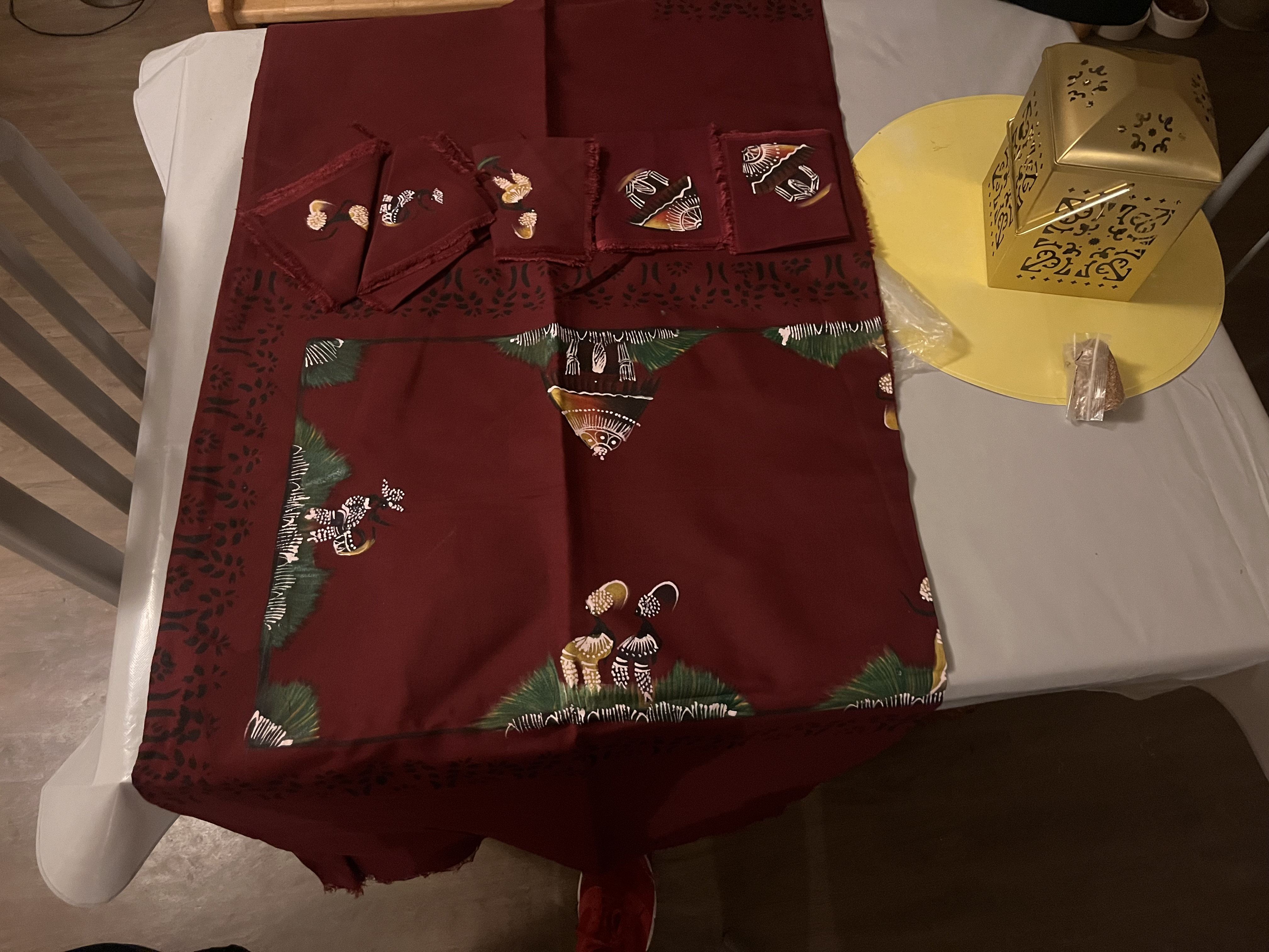 Nappe de table avec motifs africains