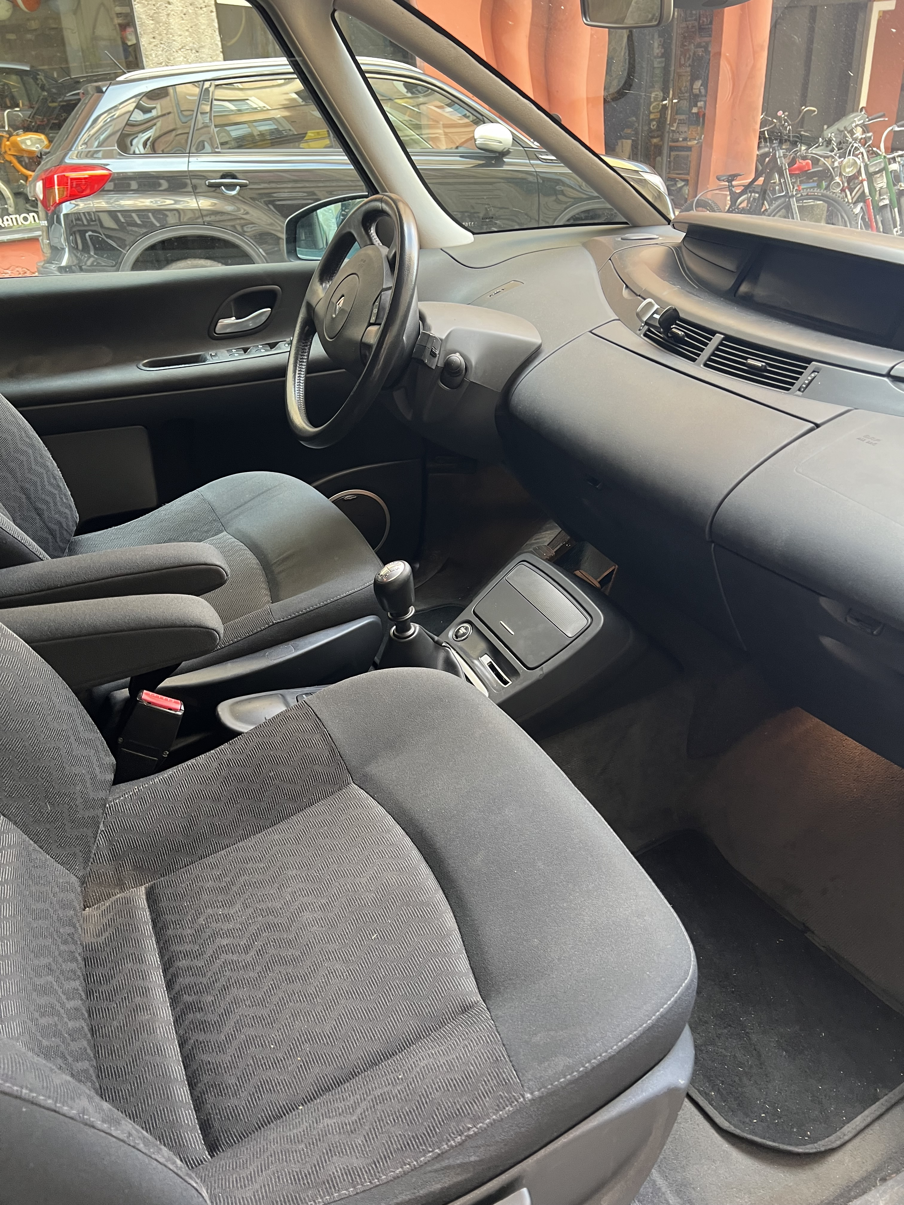 Renault Espace 7 place - Miniature 3