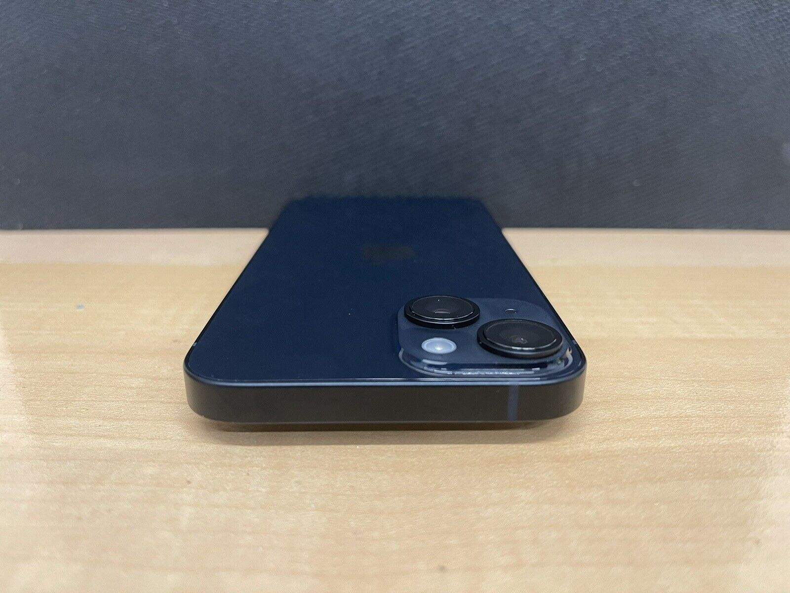 Iphone 14 midnight