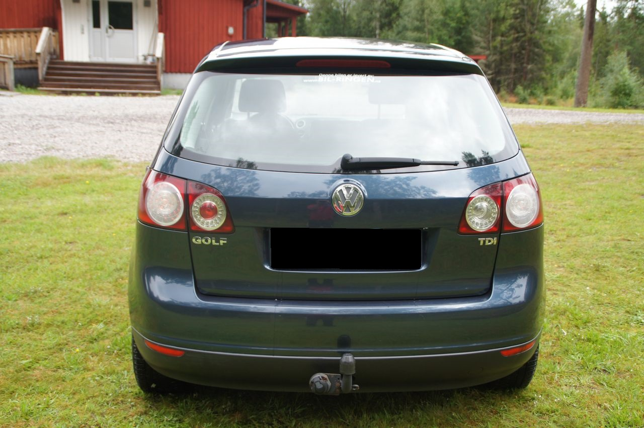 Volkswagen golf - Miniature 3
