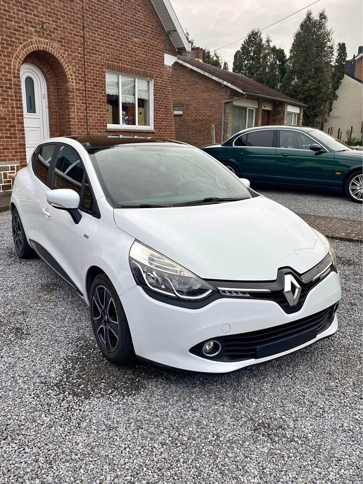 Renault clio 1.2 Cc essence année 2015 !!! 100000 km !!! - Photo 1