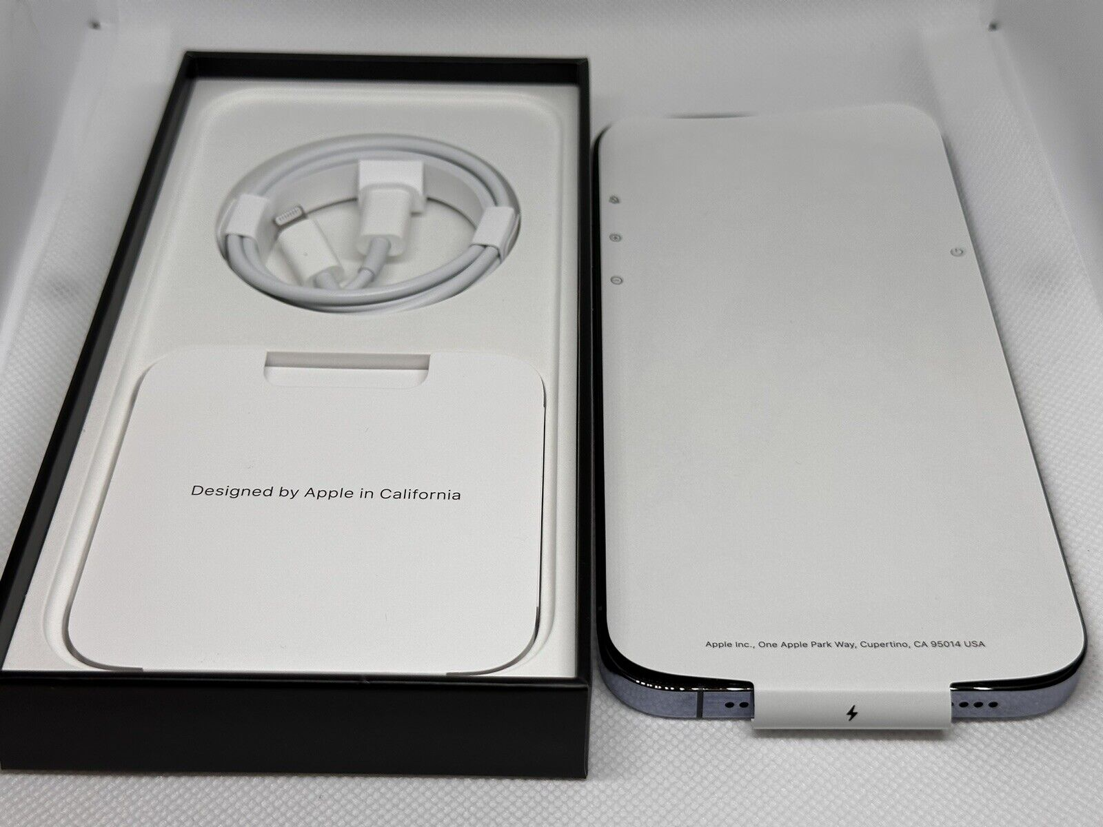 A vendre iphone 13 pro max juste une semaine d'utilisation