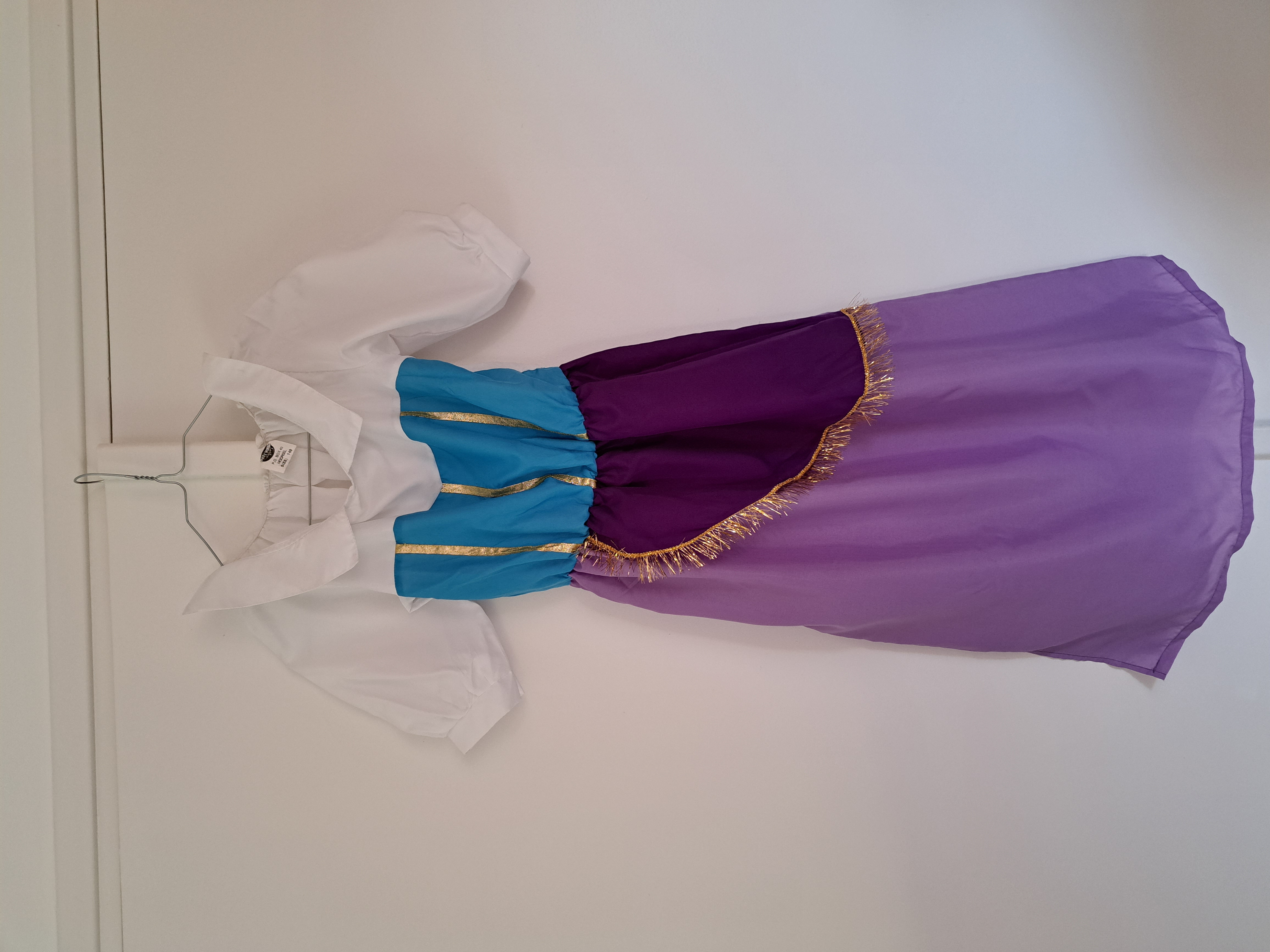 Vends robe Esmaralda