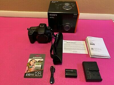 Sony A99 II  avec accessoires plus carte SD 128 Go