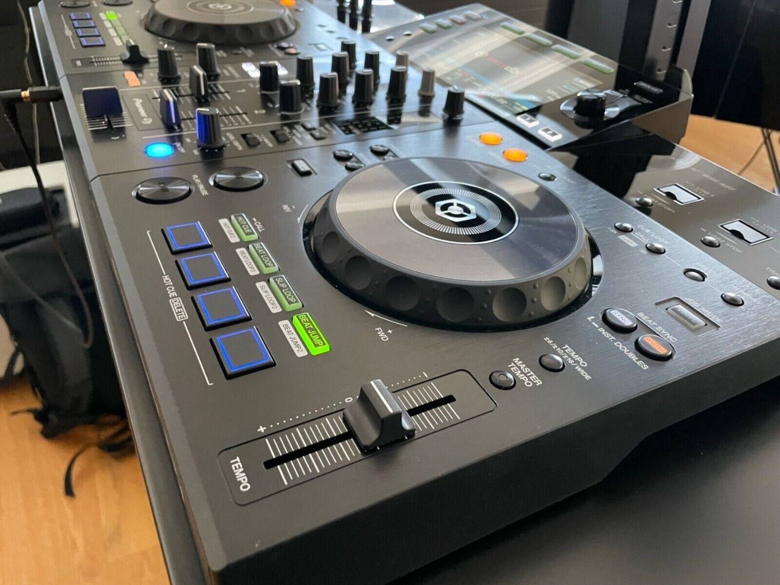 Pioneer DJ XDJ-RR All In One Digital DJ System - Black