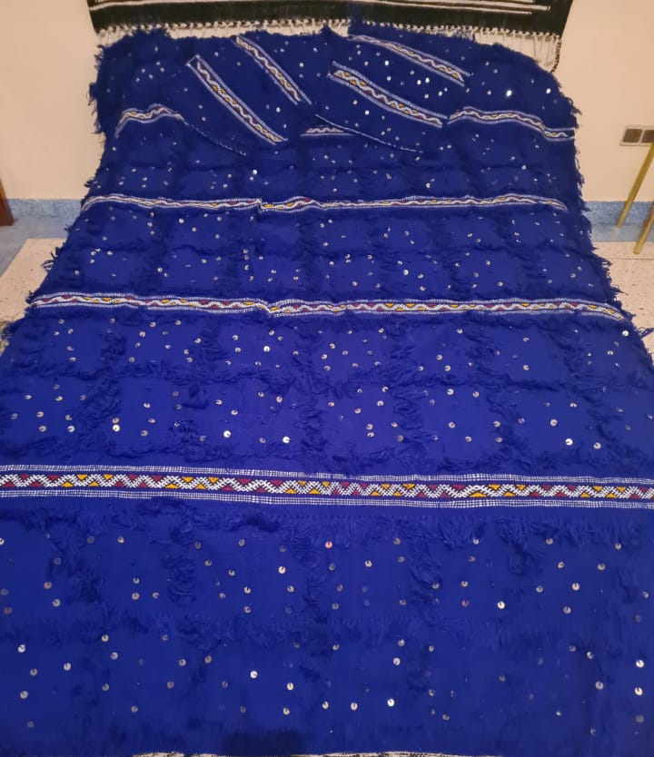 Tissé traditiononnalement par main