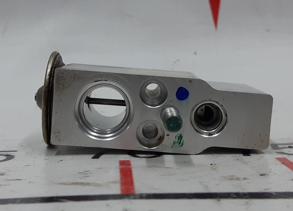 Échangeur de chaleur/vanne de refroidisseur Tesla 6007362-00-D