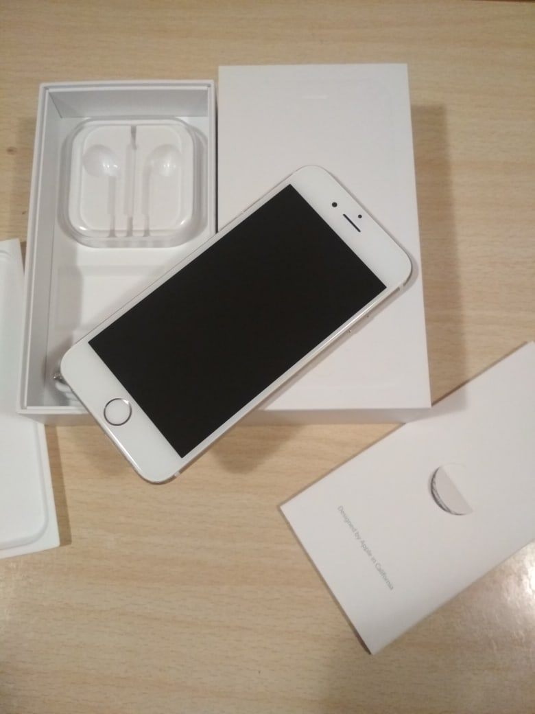Je vend mon iPhone 6 / 64 Go