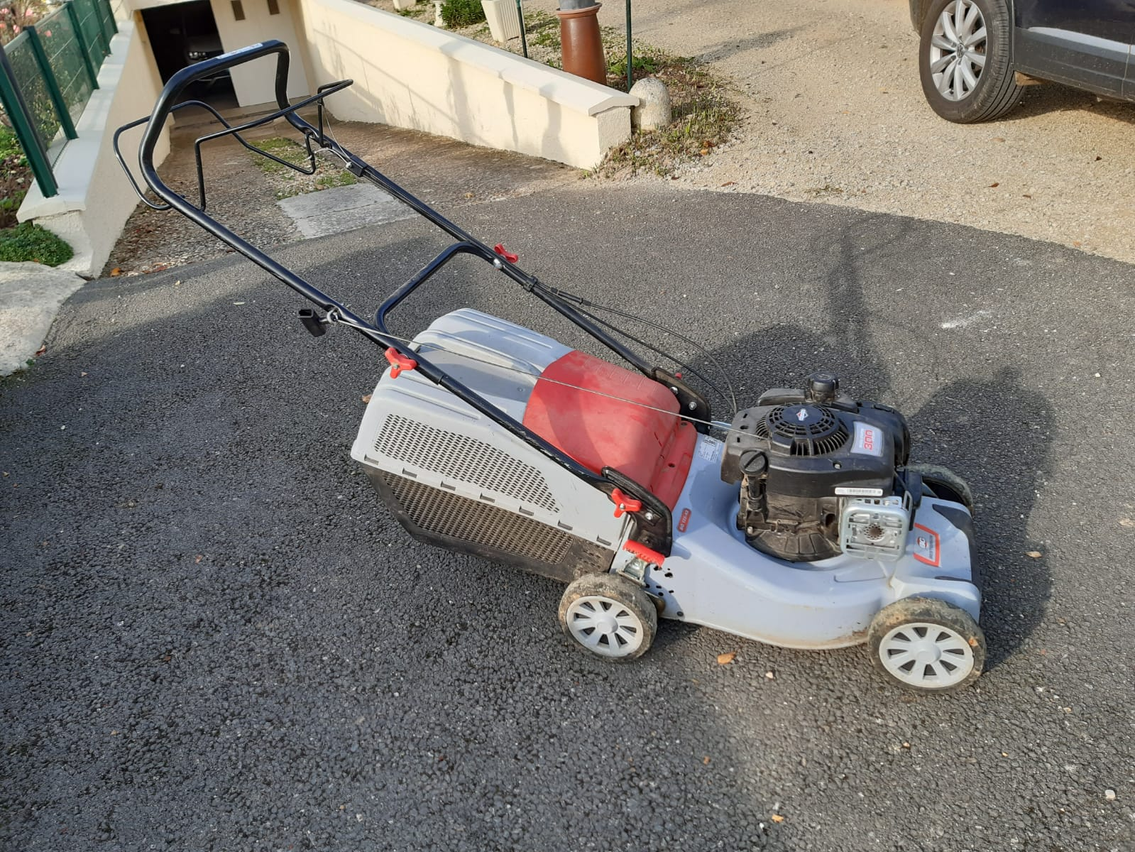 Tondeuse à gazon