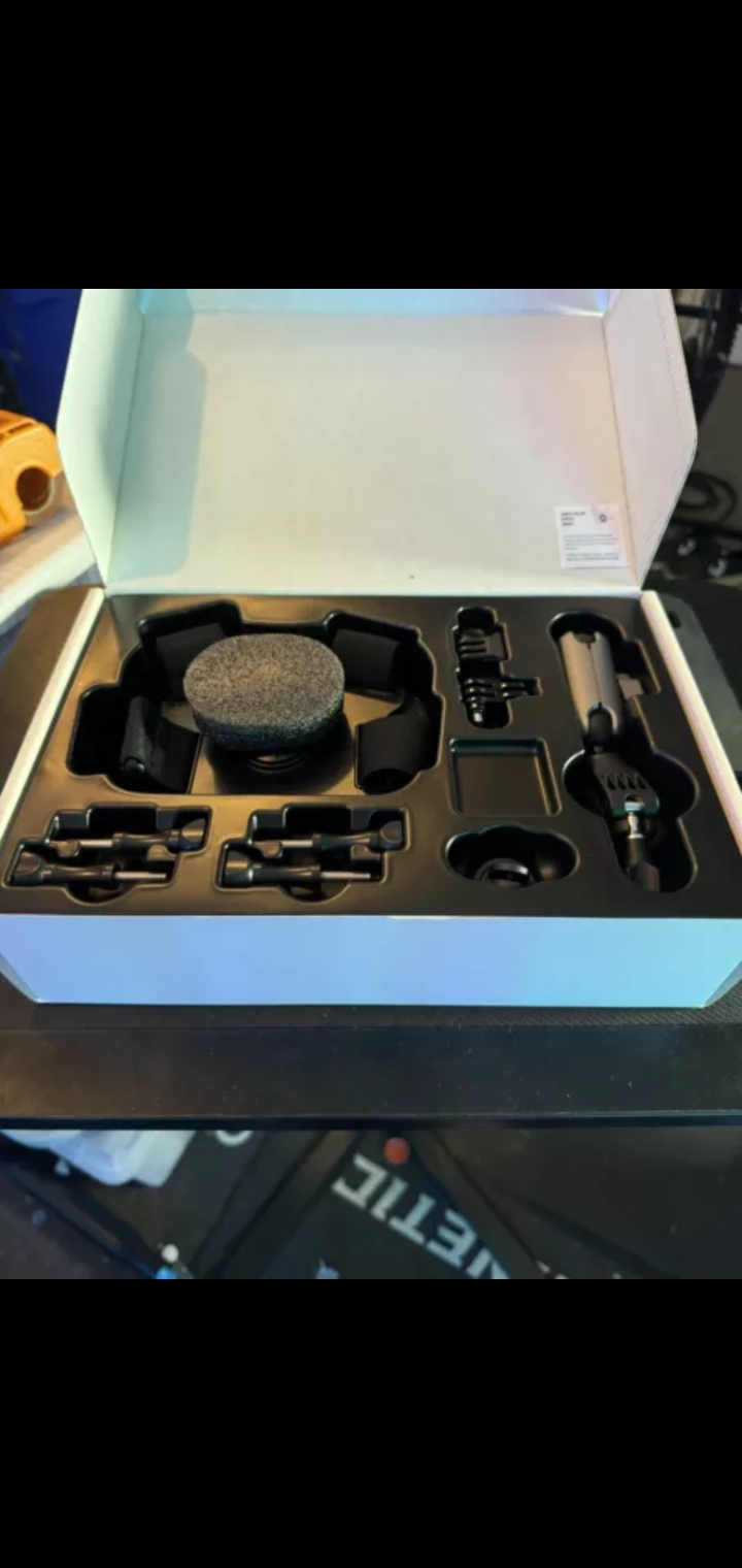 Insta 360 x3 à l'état neuf.