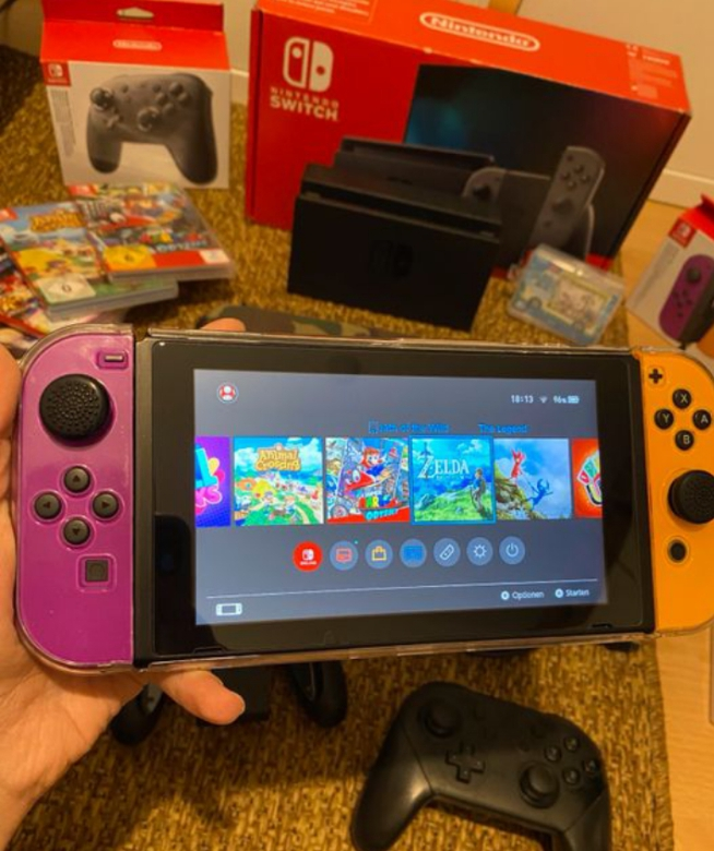Nintendo Switch - Photo 1