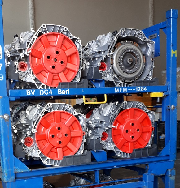 ** VENTE DES PIÈCES AUTOMOBILES NEUVES**