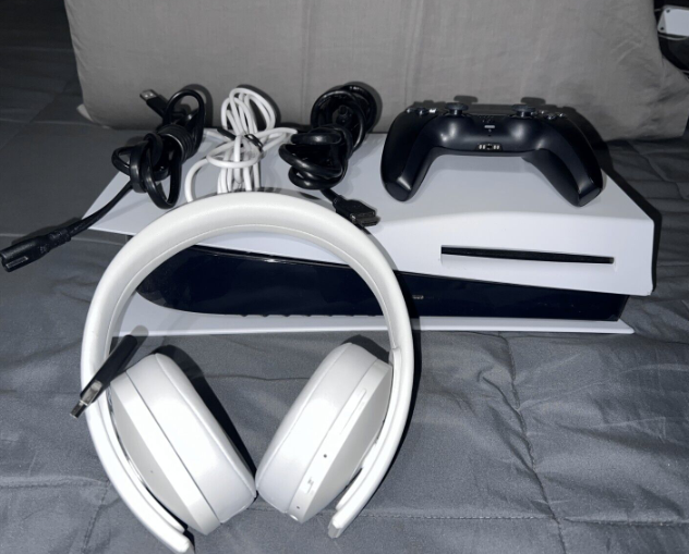 PlayStation 5 - Miniature 2