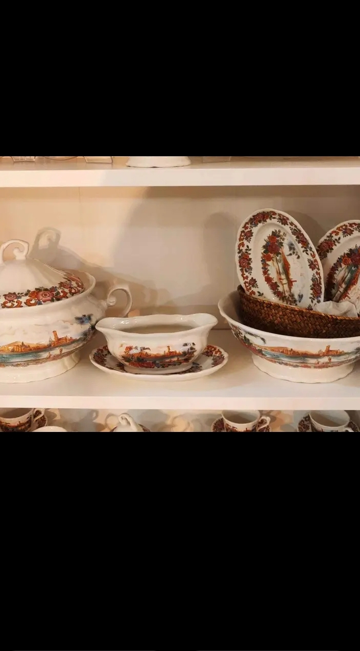 Vente des plats a mangé, café et verre à boissons - Miniature 6