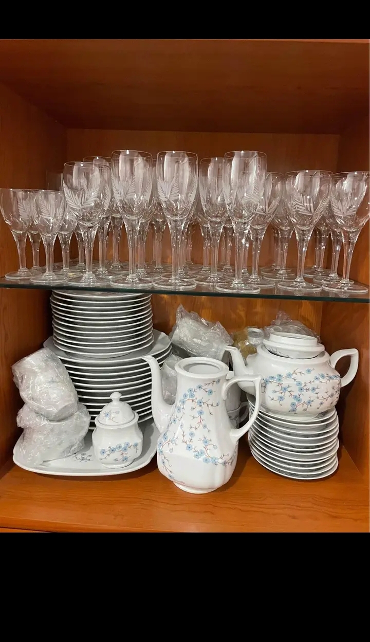 Vente des plats a mangé, café et verre à boissons - Miniature 5