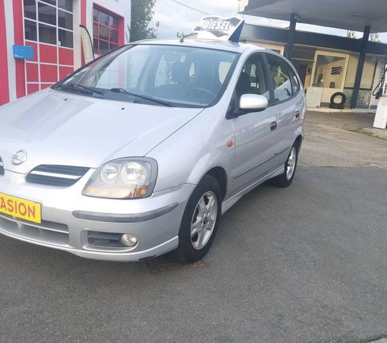 2003 Nissan autres