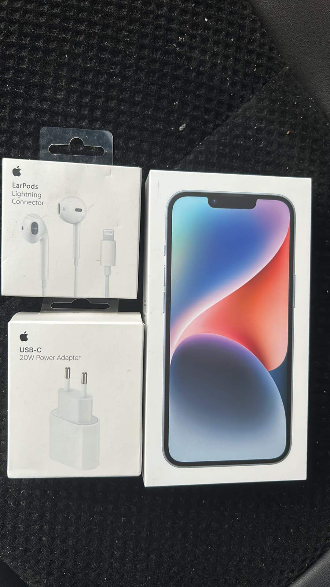 iPhone 14 presque neuf