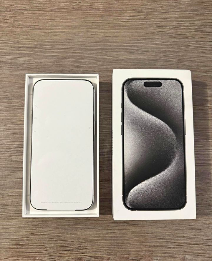 iPhone 15 Pro Max Authentique