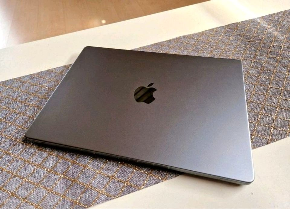 MacBook Pro 14 M1 Pro 32GB RAM 1TB Garantie 3 ans