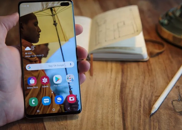 Samsung S10 Plus noir en très bonne état