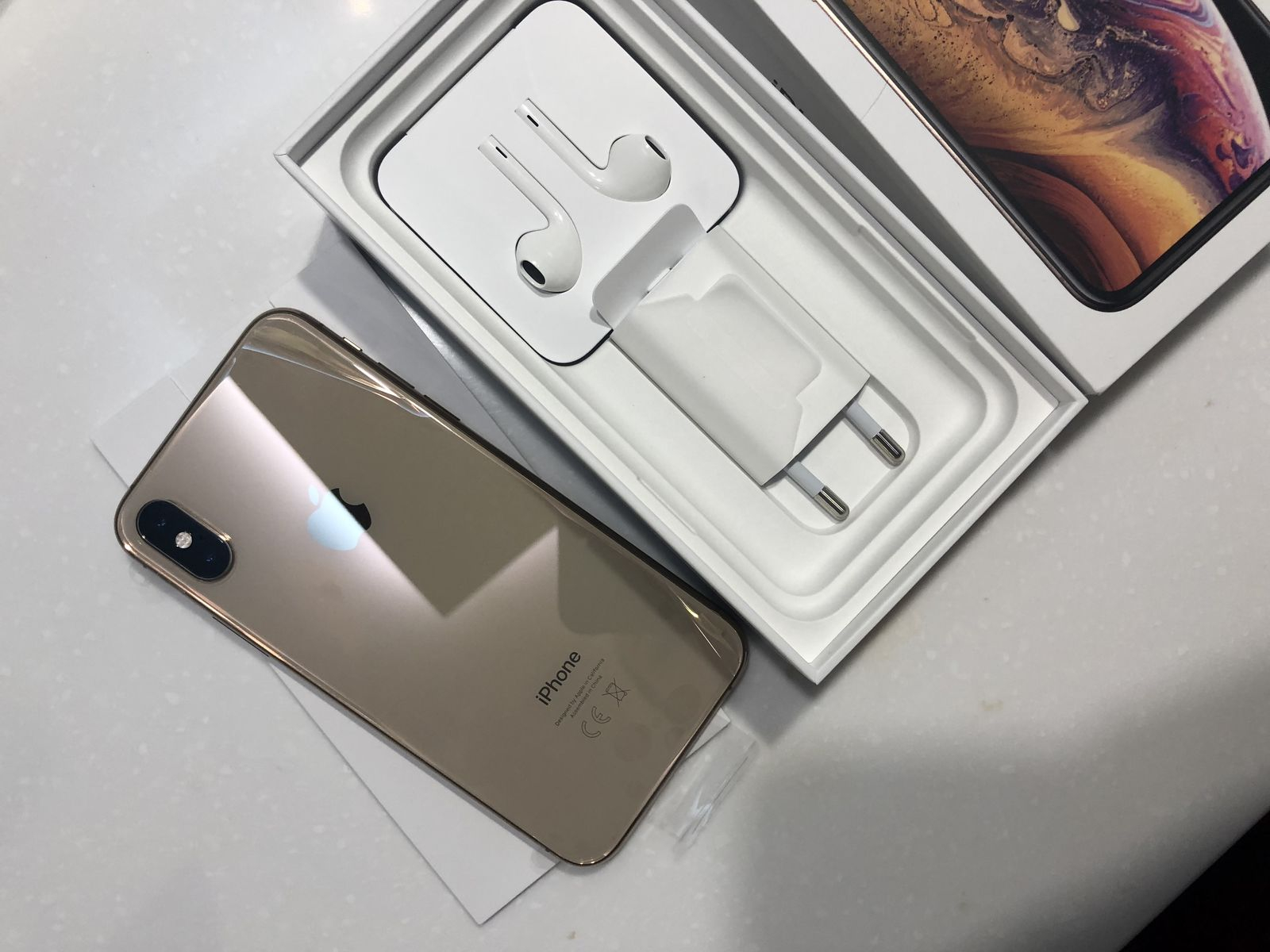 iPhone XS gold comme neuf
