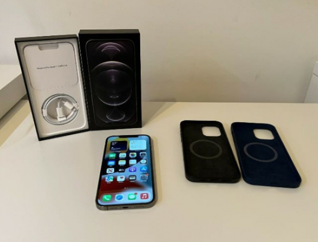 iPhone 12 pro max - Photo 1