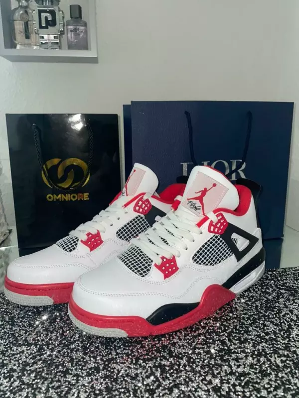 Jordan 4 rouge feu