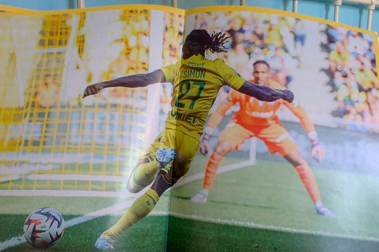 Vends 5 magazines FC NANTES