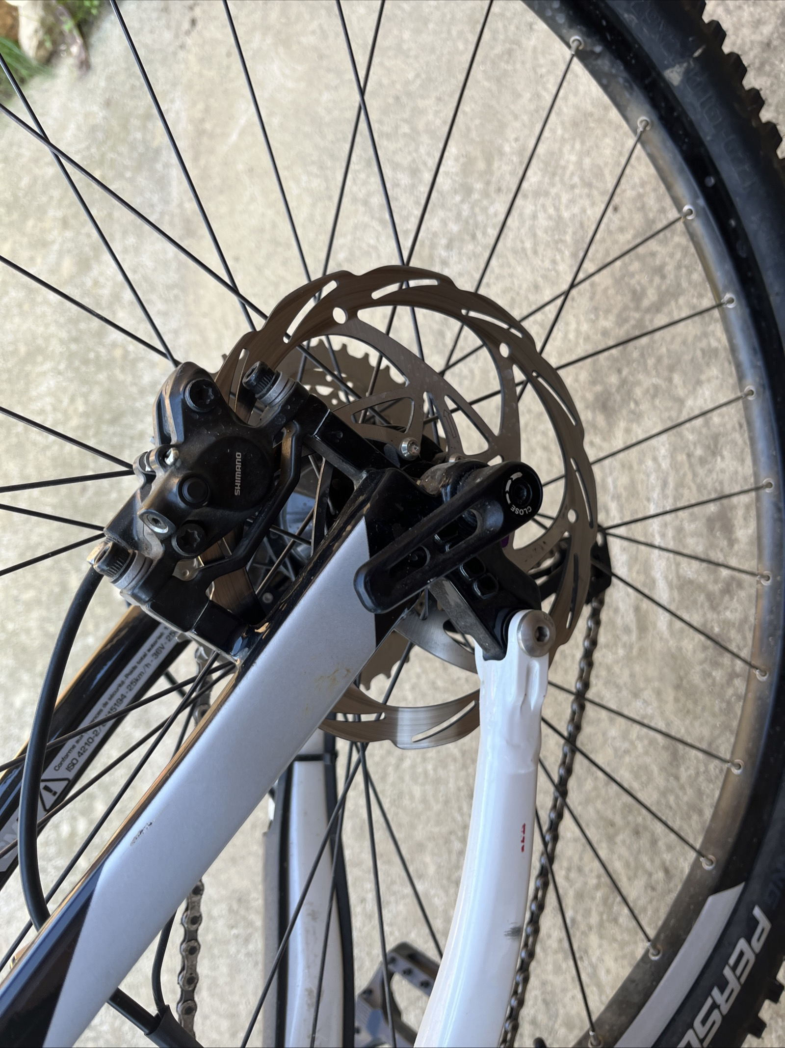 Vélo électrique VTT Sunn 2023 - Performance et efficacité