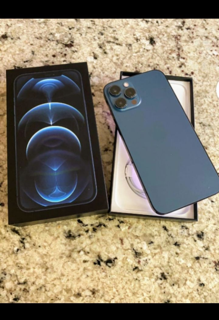 iPhone 13 - Photo 1